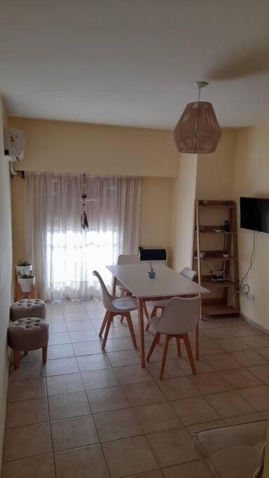 Excelente Departamento En Zona Centrica. C/Cochera Rio Cuarto Exterior photo